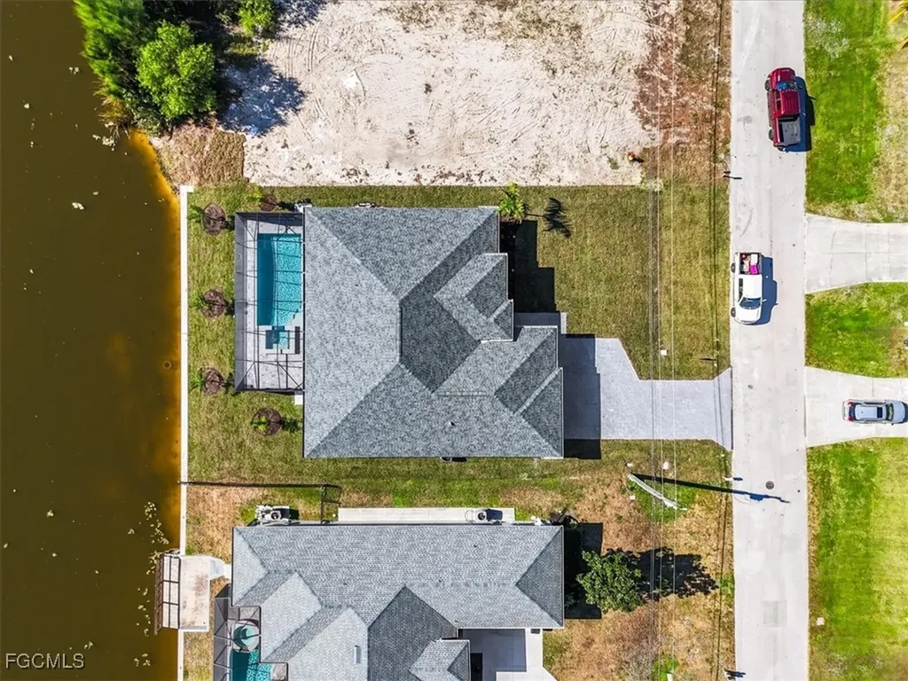 932 SW 36th Terrace Cape Coral FL 33914