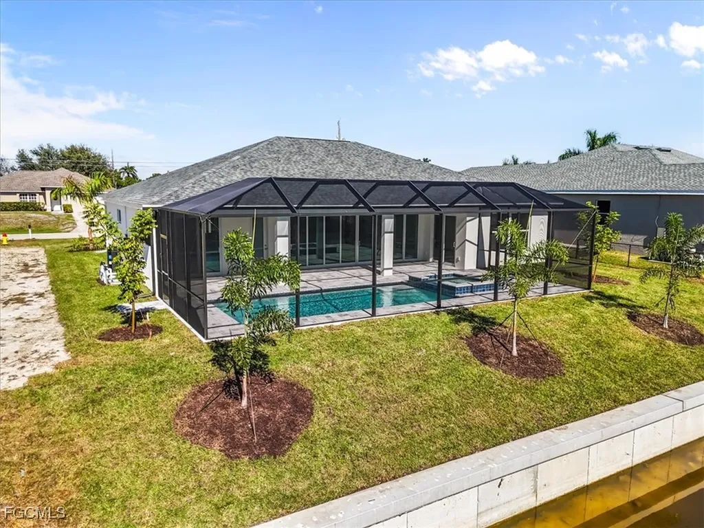 932 SW 36th Terrace Cape Coral FL 33914