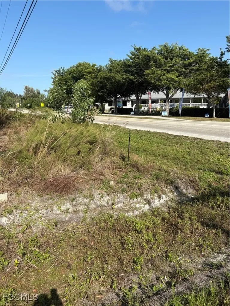 10641 Stringfellow Road Bokeelia FL 33922