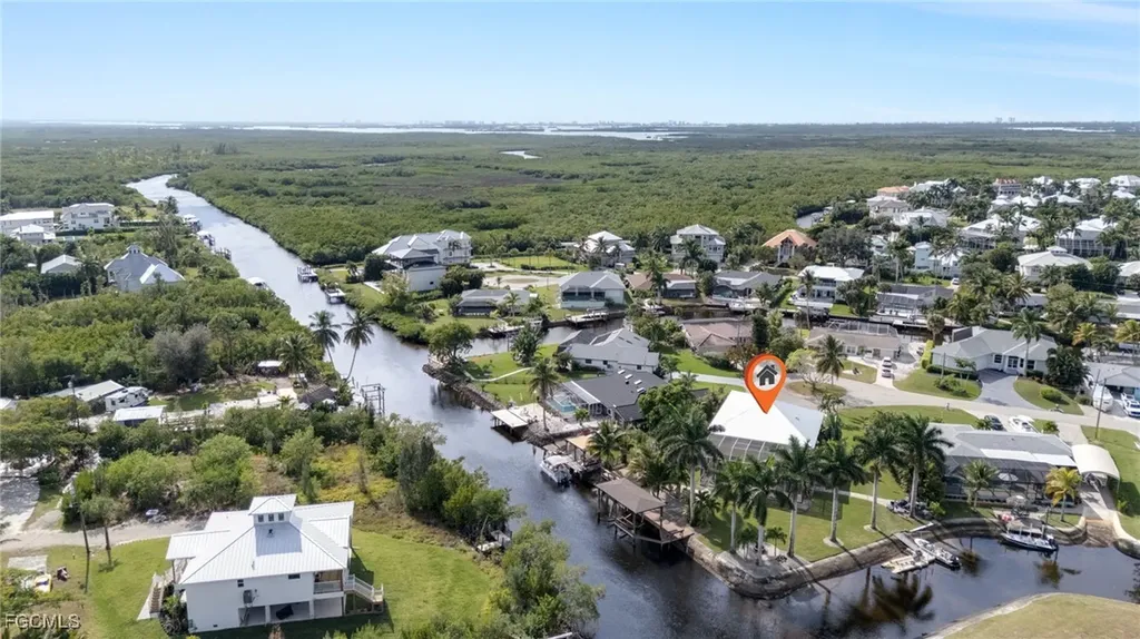 6106 Plumosa Avenue Fort Myers FL 33908
