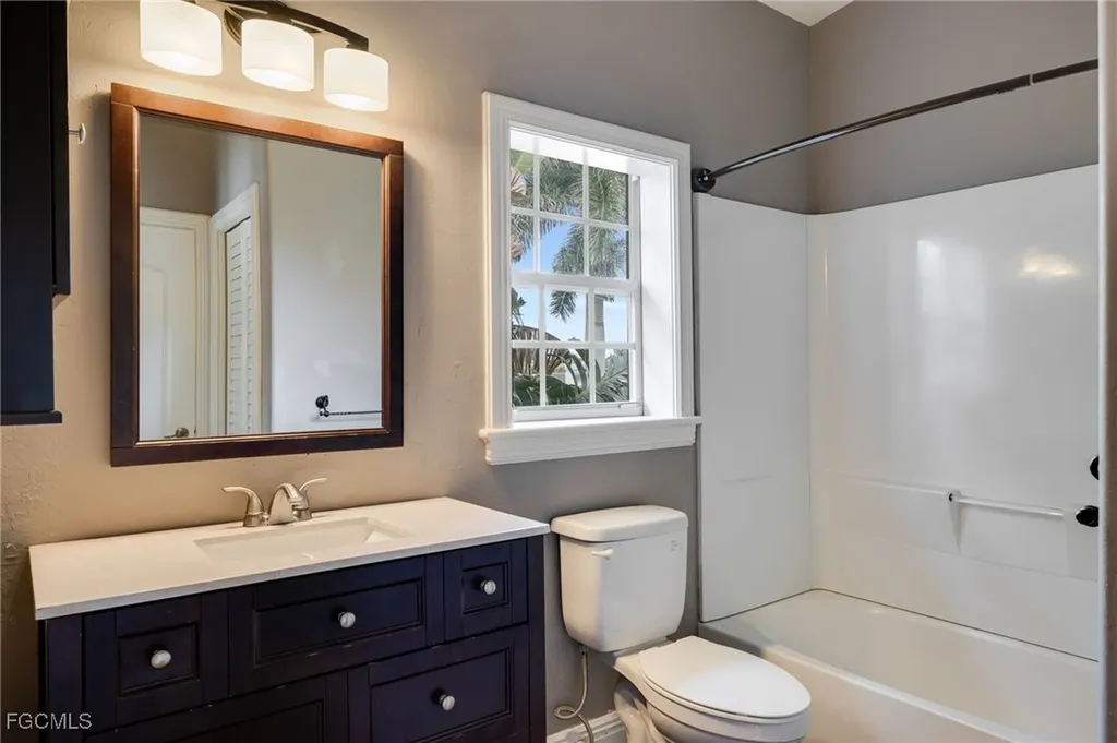 6106 Plumosa Avenue Fort Myers FL 33908