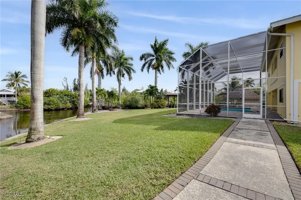6106 Plumosa Avenue Fort Myers FL 33908