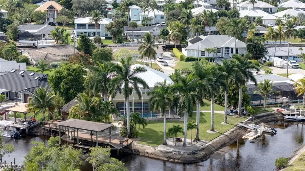 6106 Plumosa Avenue Fort Myers FL 33908