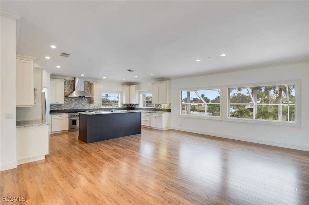 6106 Plumosa Avenue Fort Myers FL 33908
