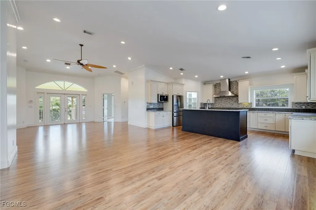 6106 Plumosa Avenue Fort Myers FL 33908