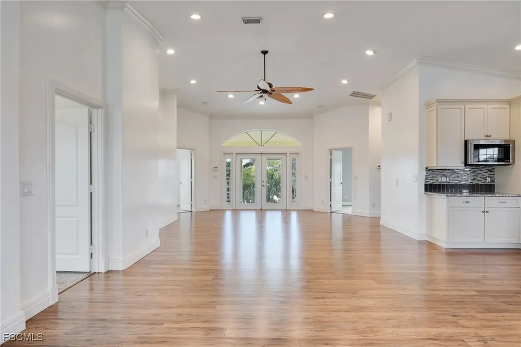 6106 Plumosa Avenue Fort Myers FL 33908
