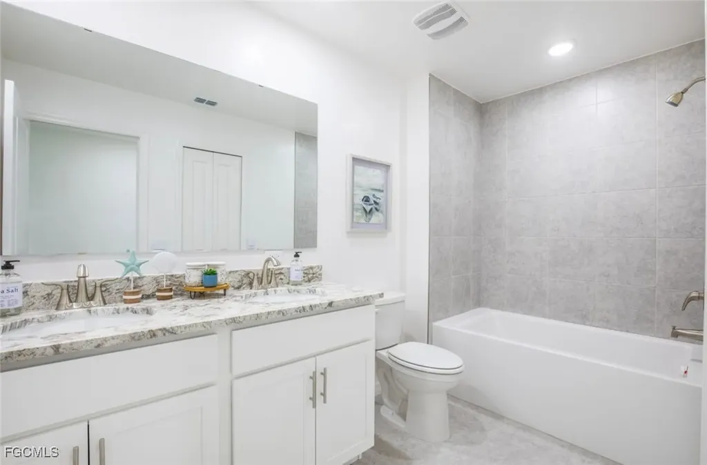 10538 Fountain Palm Circle Bokeelia FL 33922