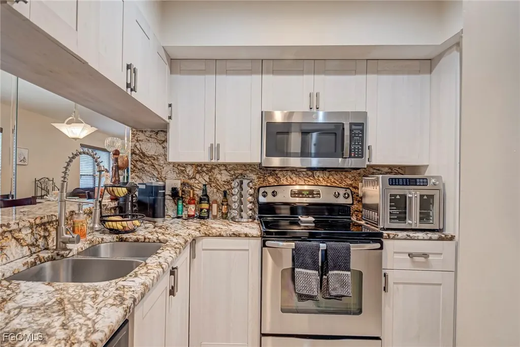 13281 Whitehaven Lane Fort Myers FL 33966