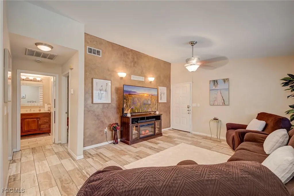 13281 Whitehaven Lane Fort Myers FL 33966