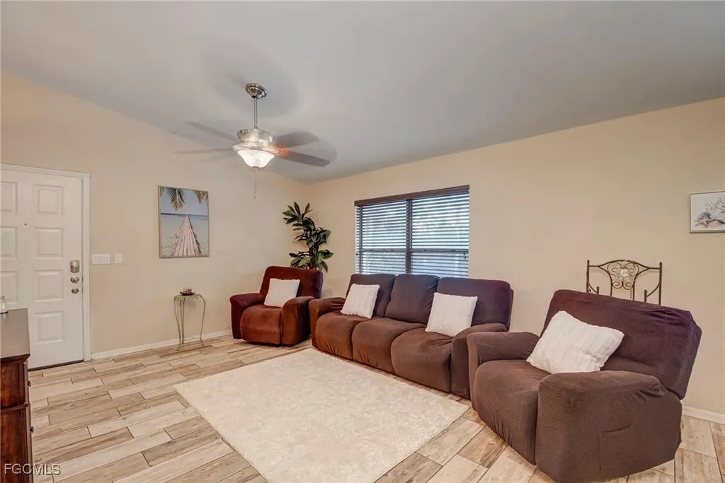 13281 Whitehaven Lane Fort Myers FL 33966