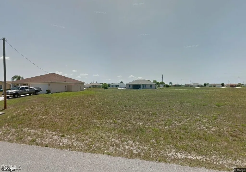 1022 NE 5th Place Cape Coral FL 33909