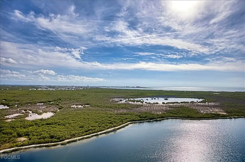 Fort Myers FL, 12601 Mastique Beach Boulevard, Unit 1404