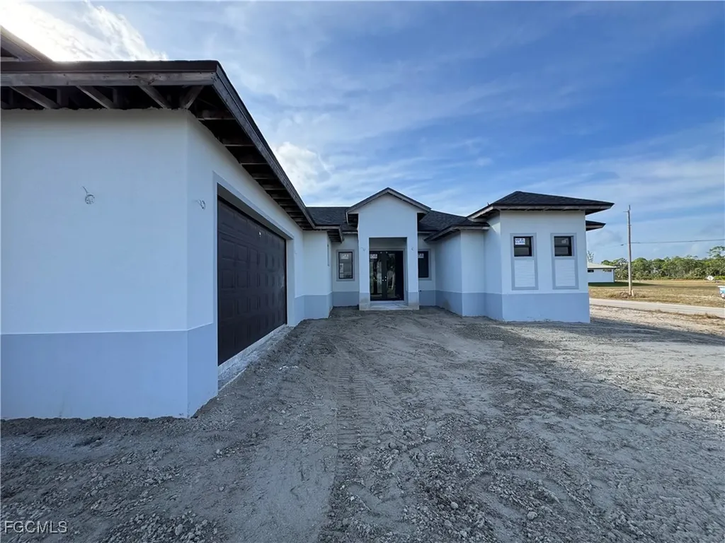 2126 NW 41st Avenue Cape Coral FL 33993
