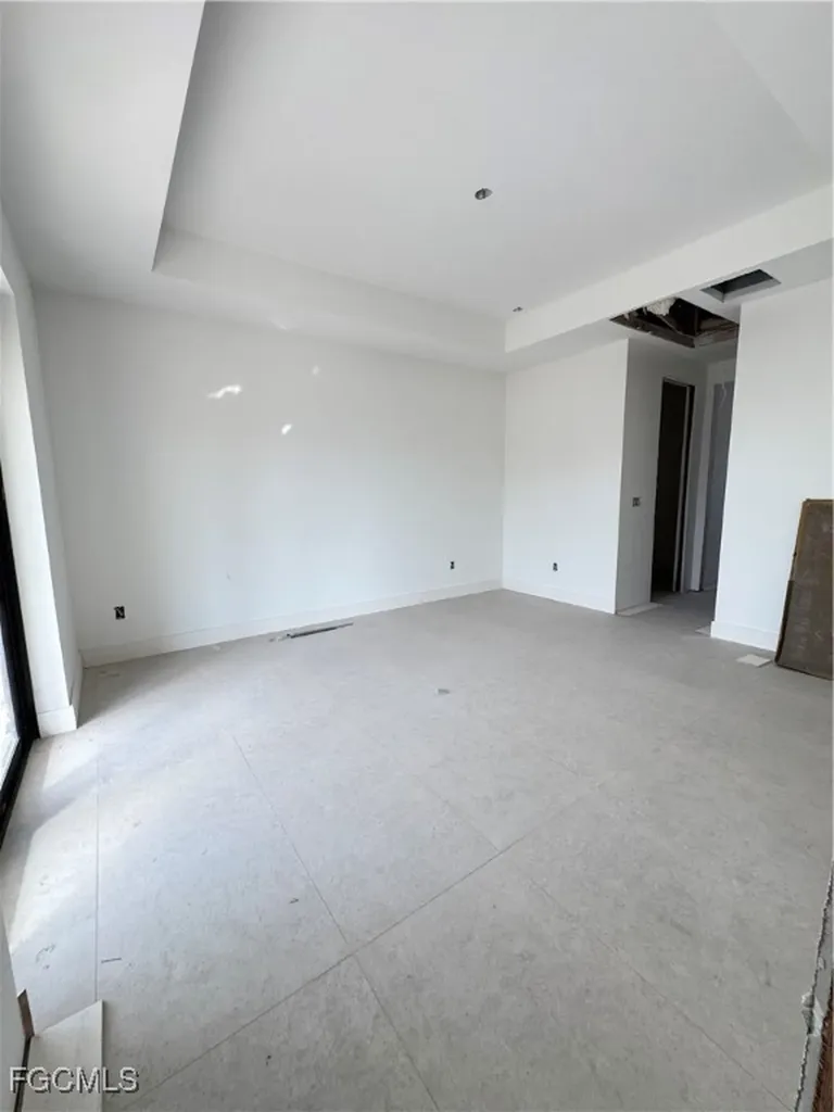 2126 NW 41st Avenue Cape Coral FL 33993