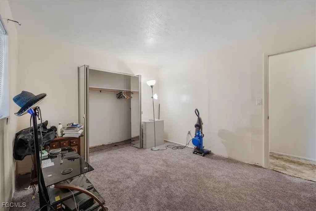 2960 Renee Court Fort Myers FL 33905
