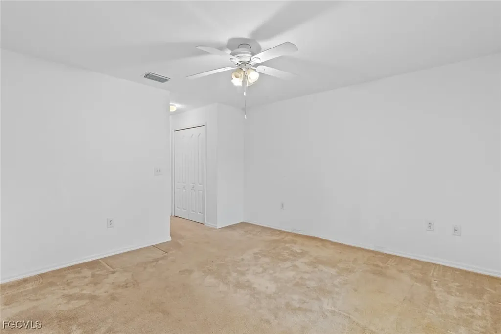 2812 Beth Avenue N Lehigh Acres FL 33971