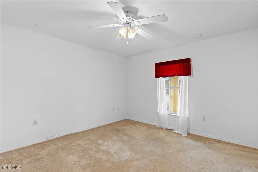 2812 Beth Avenue N Lehigh Acres FL 33971
