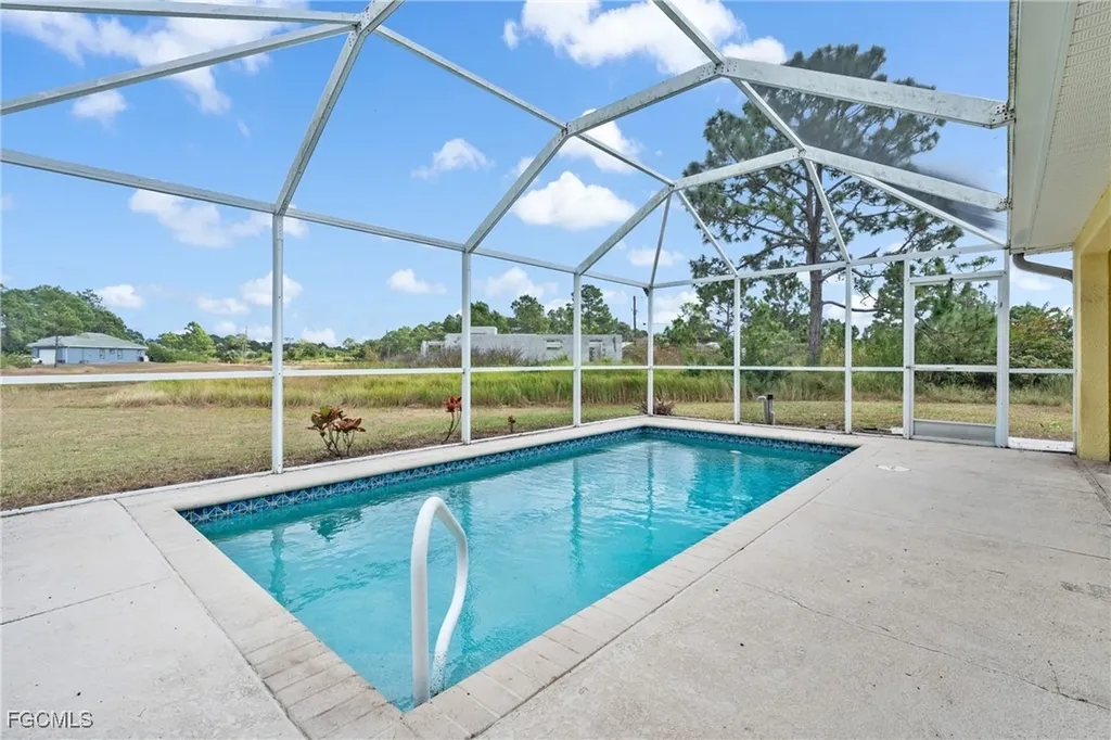 2812 Beth Avenue N Lehigh Acres FL 33971