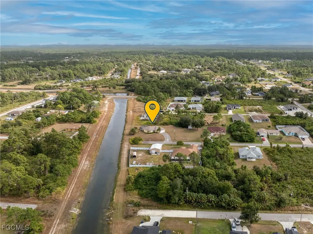 2812 Beth Avenue N Lehigh Acres FL 33971