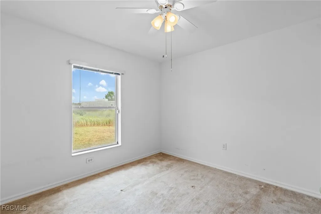 2812 Beth Avenue N Lehigh Acres FL 33971