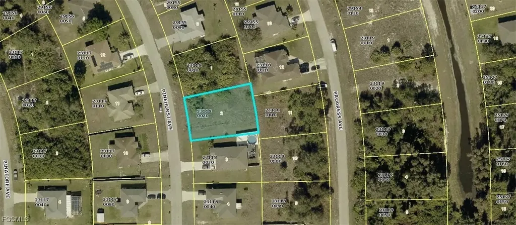 343 Pinehurst Avenue Lehigh Acres FL 33974
