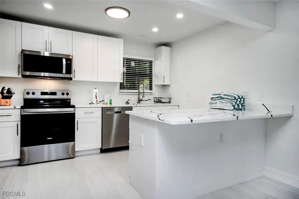 5117 Sea Bell Road Sanibel FL 33957
