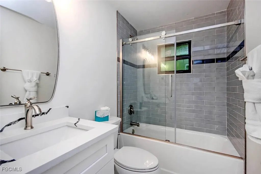 5117 Sea Bell Road Sanibel FL 33957