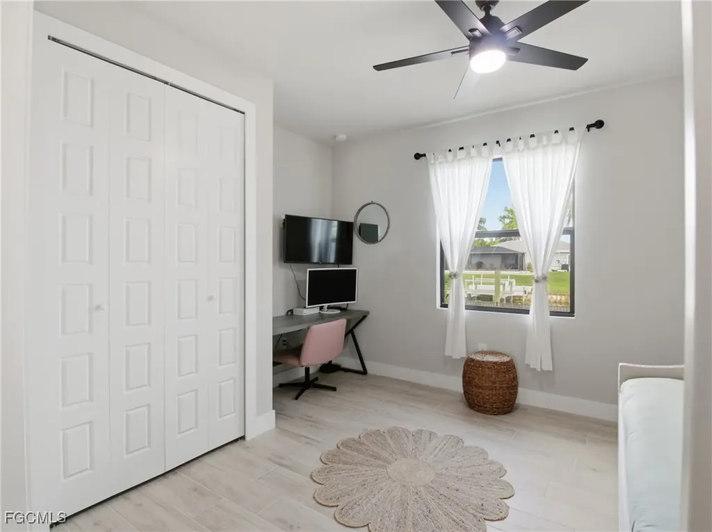 2233 SW 17th Place Cape Coral FL 33991