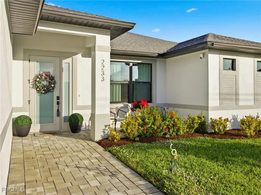 2233 SW 17th Place Cape Coral FL 33991