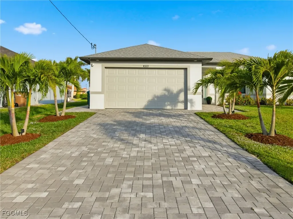 2233 SW 17th Place Cape Coral FL 33991