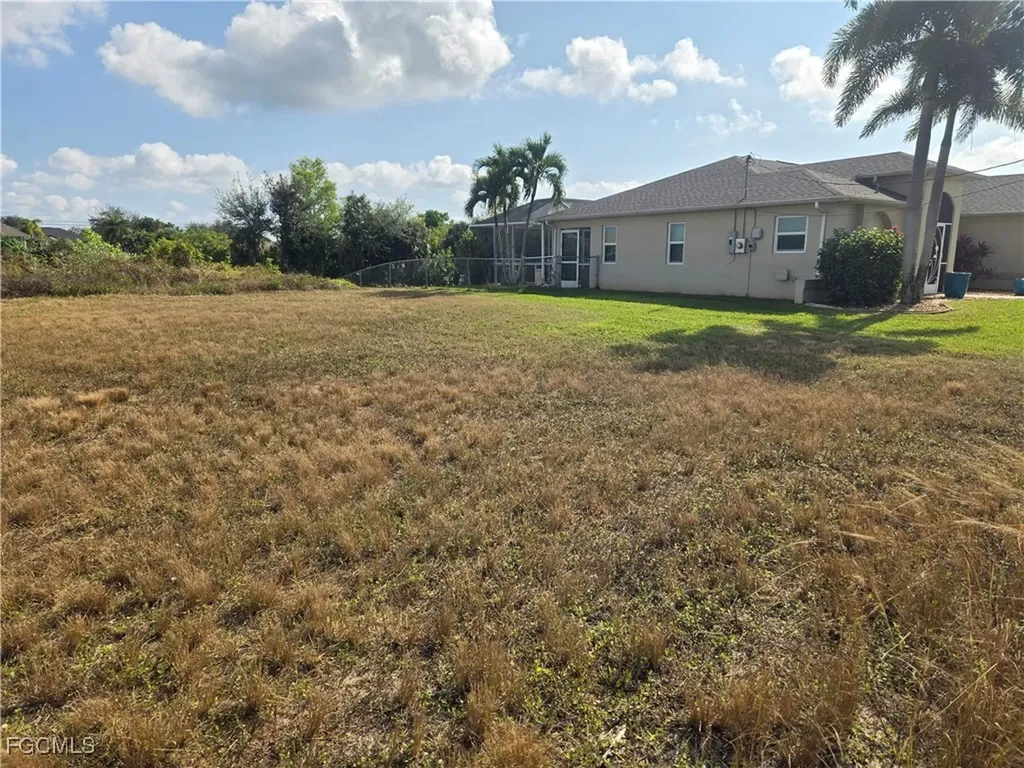 315 NE 17th Place Cape Coral FL 33909