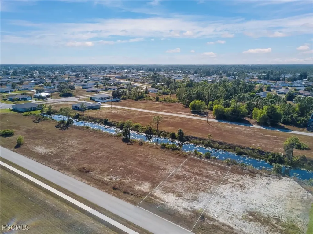 4230 Connection Avenue Cape Coral FL 33909