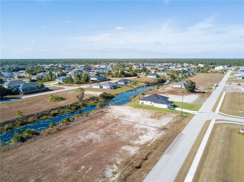 4230 Connection Avenue Cape Coral FL 33909