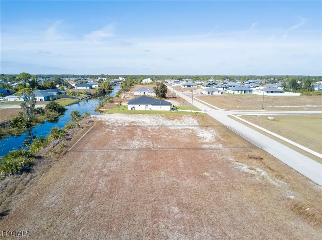 4230 Connection Avenue Cape Coral FL 33909