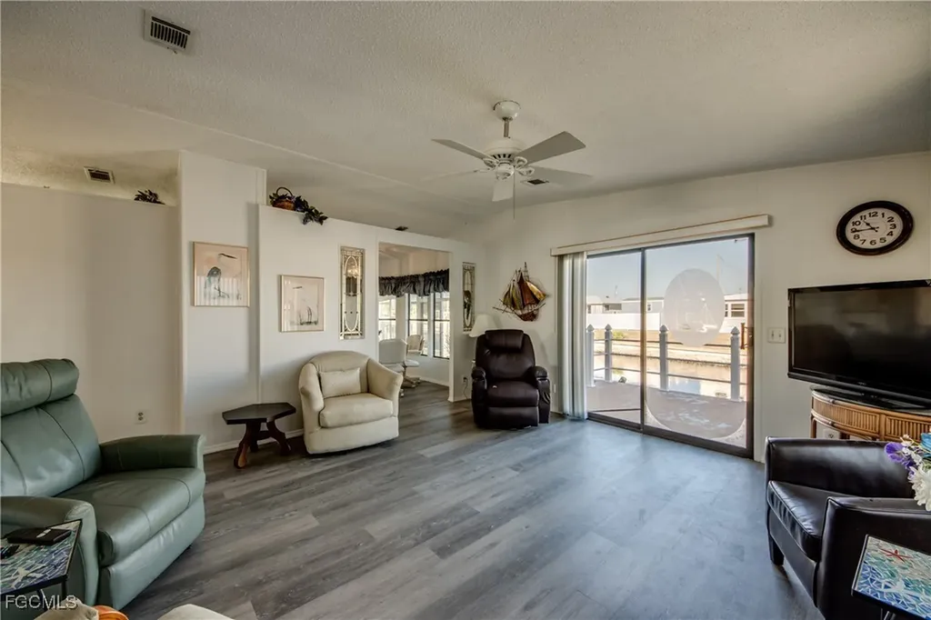 7316 Cobiac Drive St. James City FL 33956