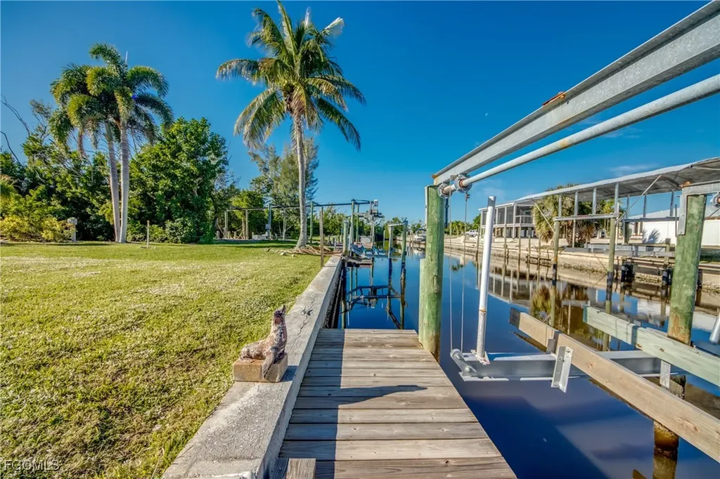 7316 Cobiac Drive St. James City FL 33956