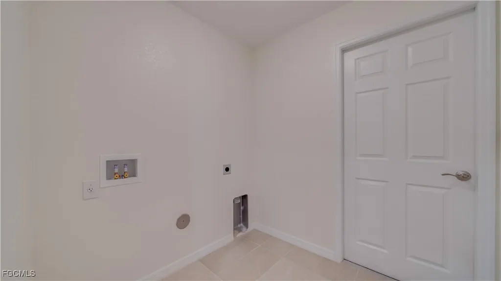 3006 NW 10th Terrace Cape Coral FL 33993