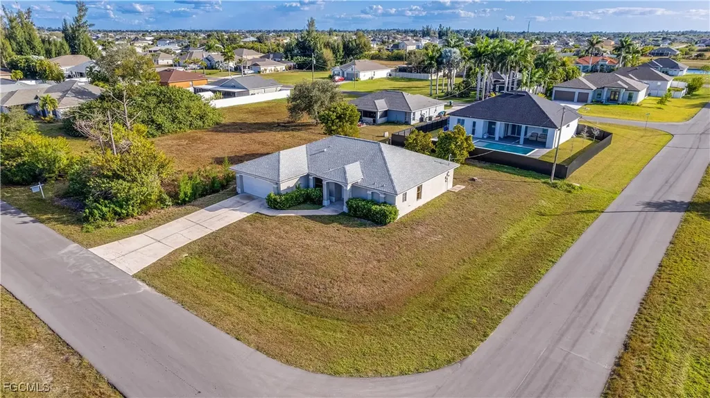 3006 NW 10th Terrace Cape Coral FL 33993