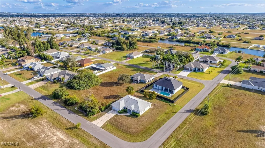 3006 NW 10th Terrace Cape Coral FL 33993