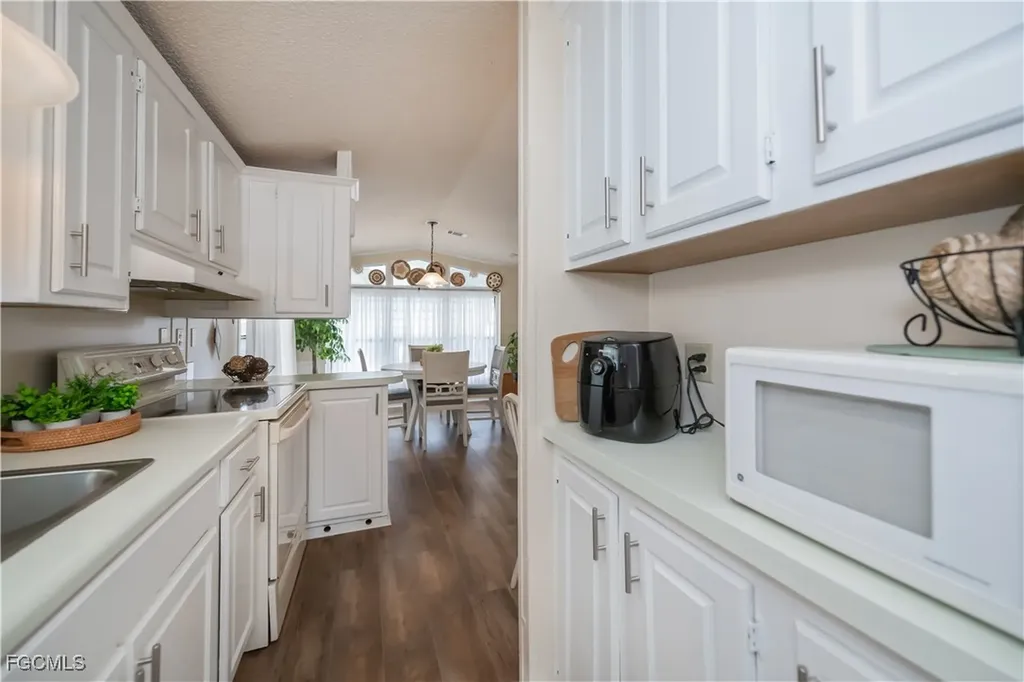 187 Ramble Drive North Fort Myers FL 33903