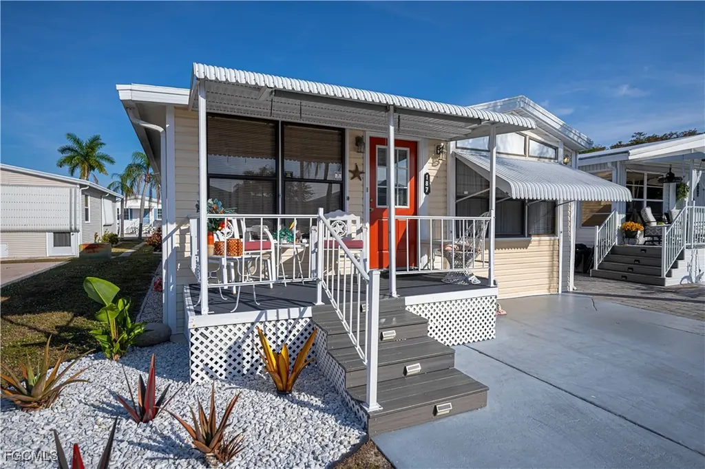 187 Ramble Drive North Fort Myers FL 33903