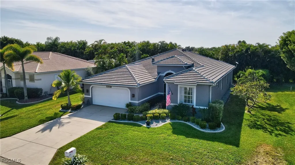 12600 Strathmore Loop Fort Myers FL 33912