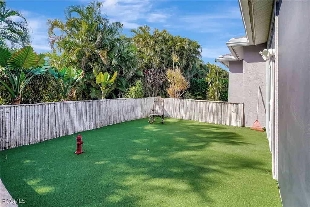 12600 Strathmore Loop Fort Myers FL 33912