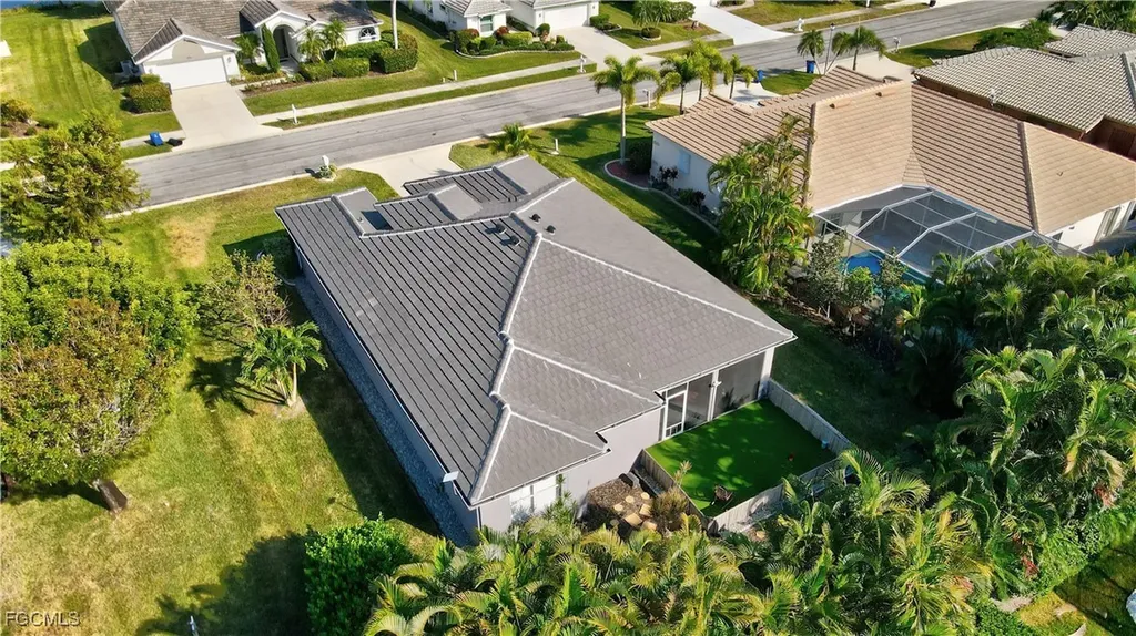 12600 Strathmore Loop Fort Myers FL 33912