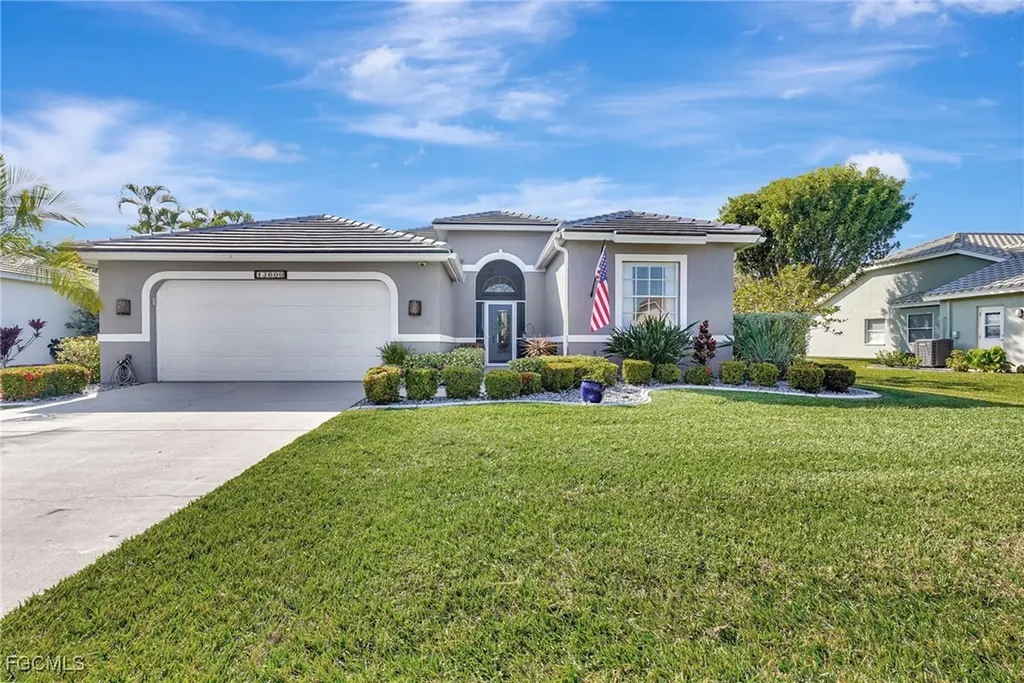 12600 Strathmore Loop Fort Myers FL 33912