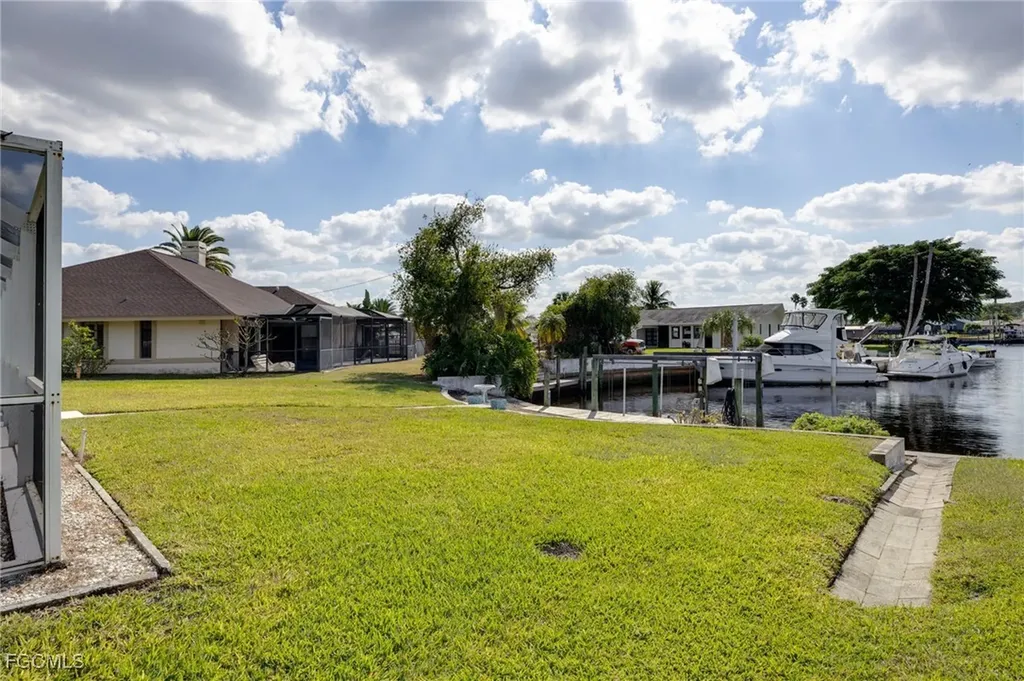 13376 Journeys End Fort Myers FL 33905