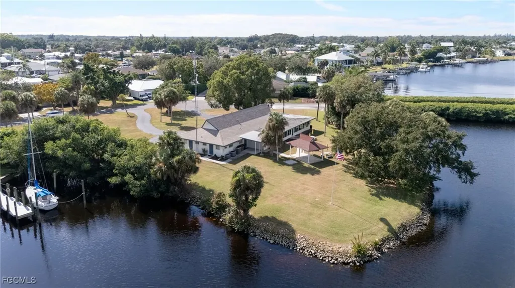 13376 Journeys End Fort Myers FL 33905