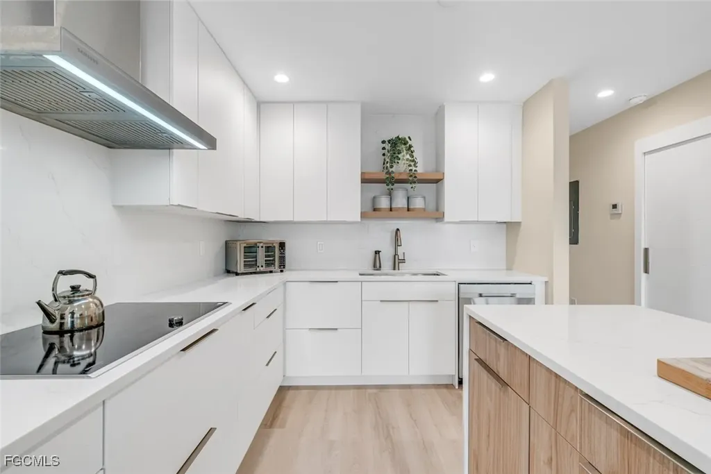 1341 Middle Gulf Drive Sanibel FL 33957