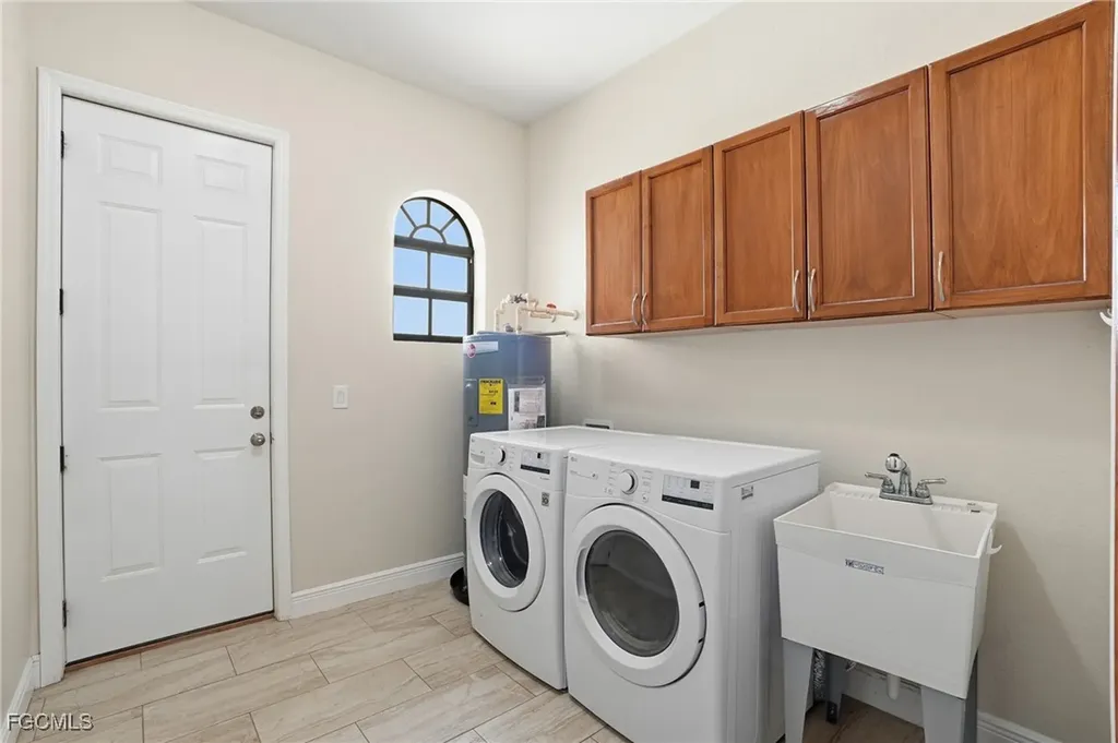 3816 NW 32nd Place Cape Coral FL 33993