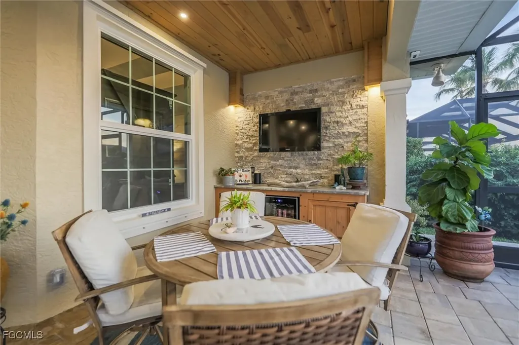 3912 SW 27th Court Cape Coral FL 33914